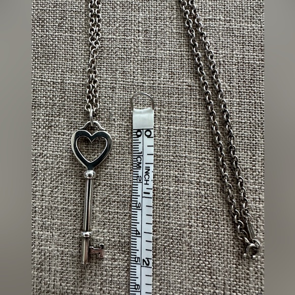 Tiffany heart key pendant with chain 🖤 - Picture 3 of 6